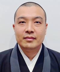 山田 泰輔